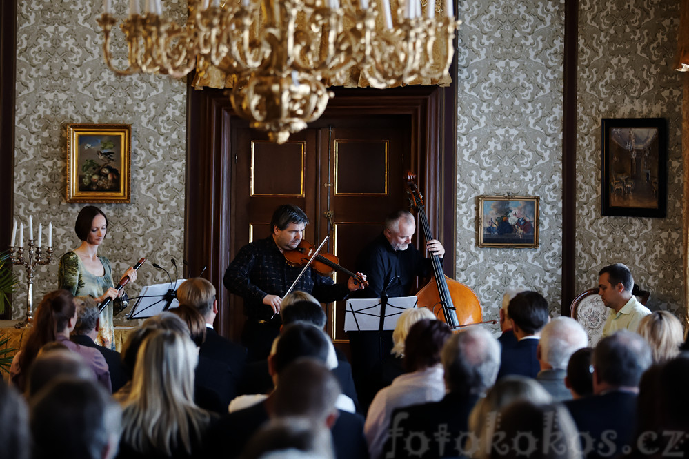 Pacora Trio & Jana Semerdov