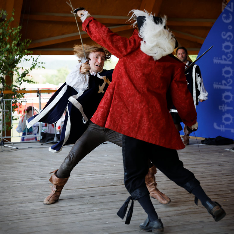 ermensk slavnosti - Mezinrodn folklorn festival 2016