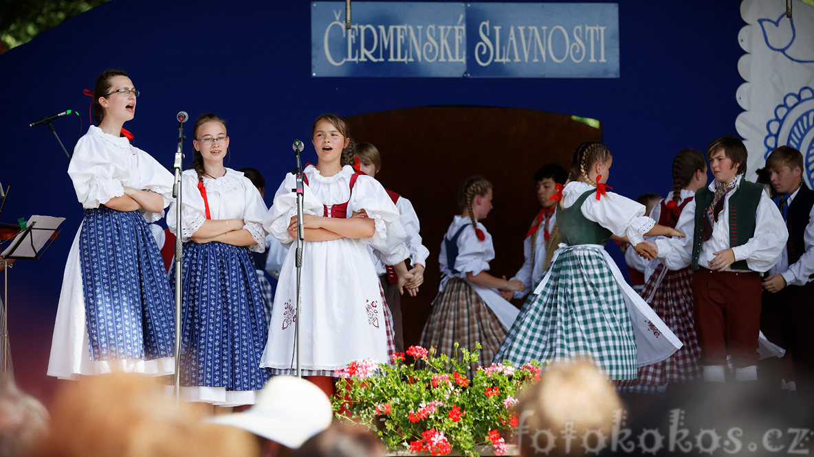 ermensk slavnosti - mezinrodn folklorn festival 2016