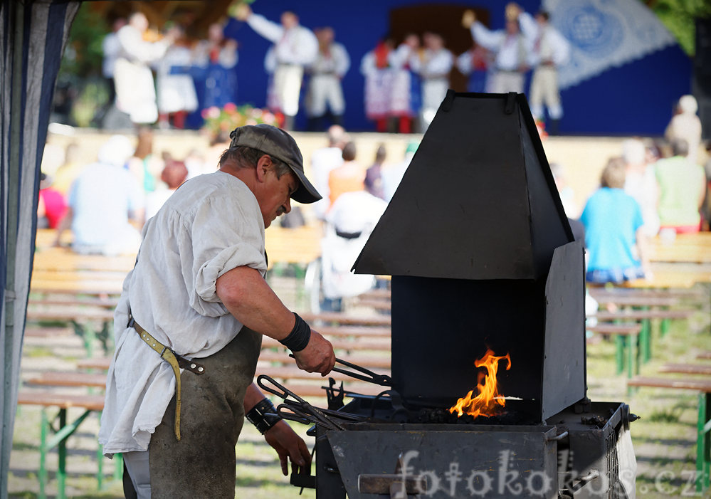 ermensk slavnosti - mezinrodn folklorn festival 2016