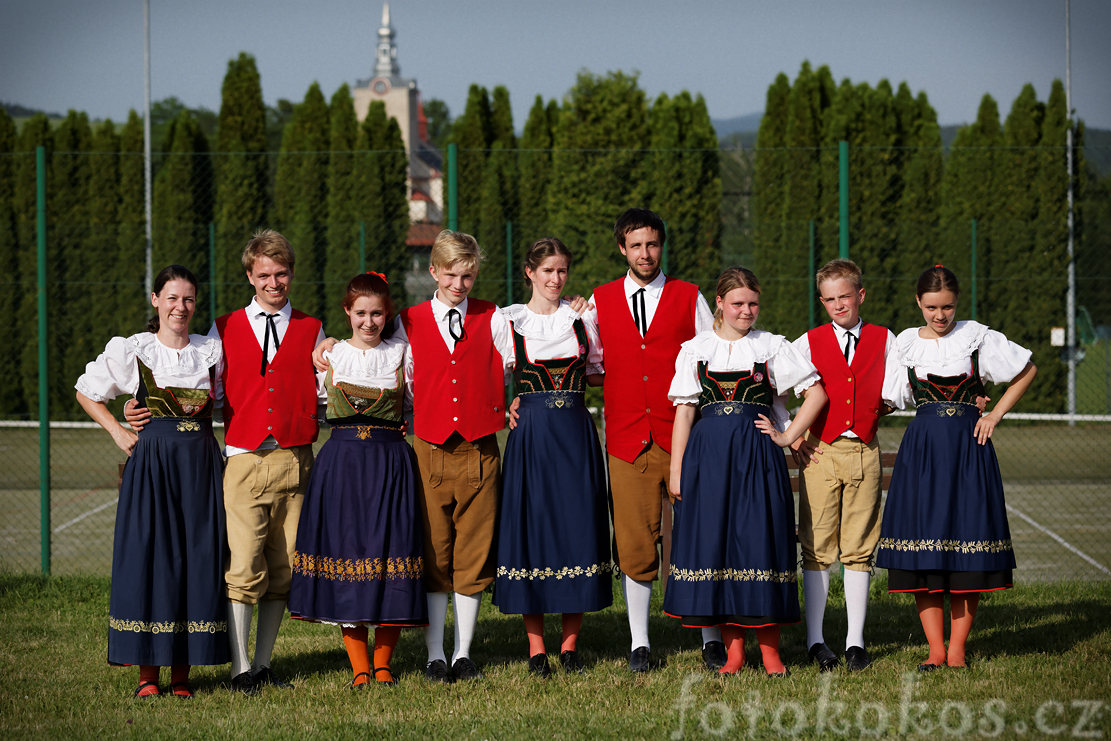 ermensk slavnosti - mezinrodn folklorn festival 2016