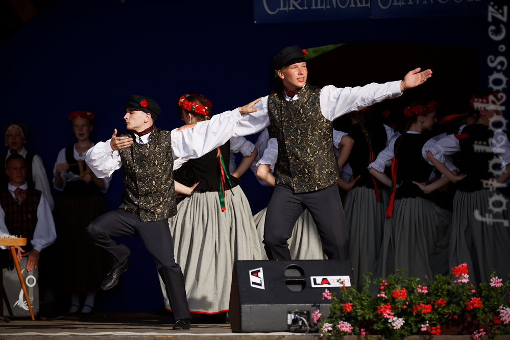 ermensk slavnosti - mezinrodn folklorn festival 2016