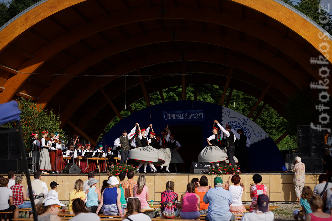 ermensk slavnosti - mezinrodn folklorn festival 2016