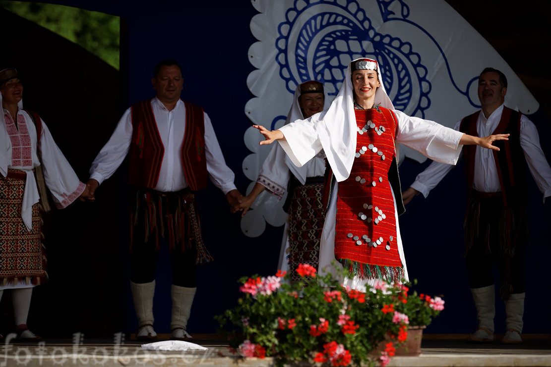 ermensk slavnosti - mezinrodn folklorn festival 2016