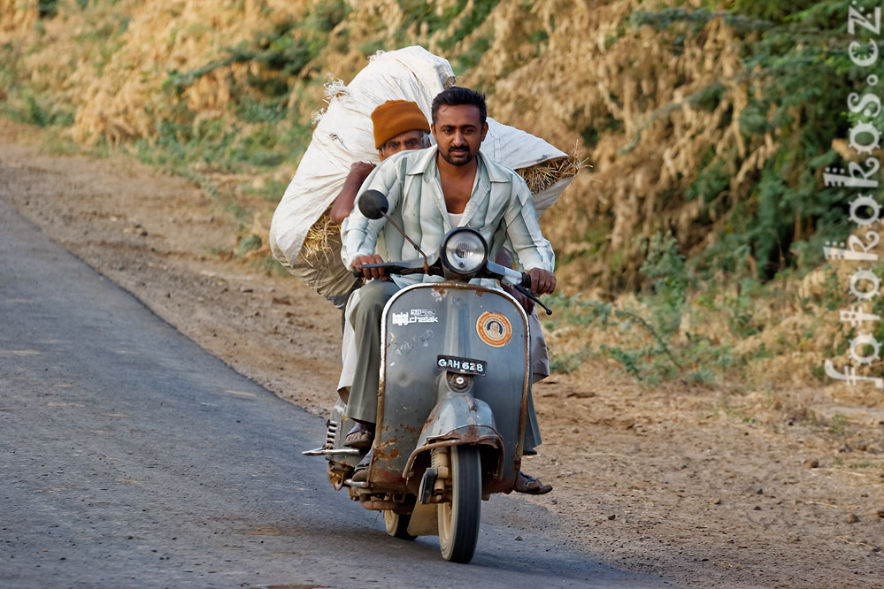 Dinodhar, Gujarat, India